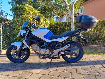 Suzuki GLADIUS 650 Naked