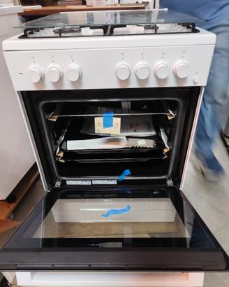 Cucina a gas con forno