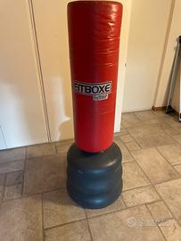Sacco con base boxe/kickboxe/thai