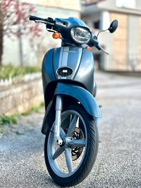 Scarabeo street 50 scooter Aprilia