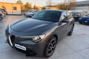 Alfa Romeo Stelvio 210 cv Q4 -TI- Interno ROSSO