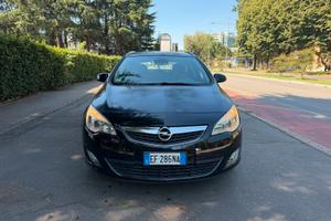 Astra 1.4 benzina E5 190,000 km 2011
