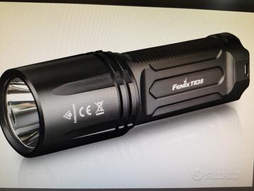 fenix light torcia  tk35 1300 lumen 