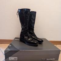 NeroGiardini - stivali lucidi con lacci