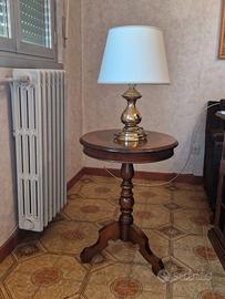 Tavolino rotondo più lampada
