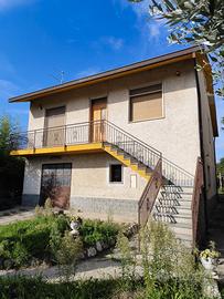 Villa indipendente con giardino privato