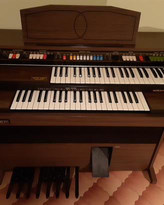 Pianola Gem Wizard 326 B
