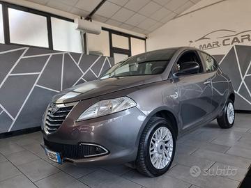 Lancia Ypsilon 0.9 TwinAir 85 CV 5 porte Metano Ec