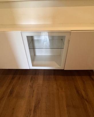 Mobile Ikea besta
