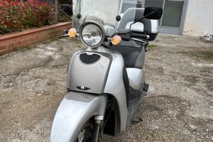 Aprilia Scarabeo 200 anno 2004 - 20.000km