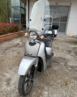 Aprilia Scarabeo 200 anno 2004 - 20.000km