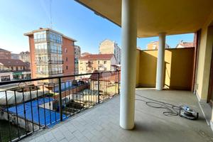 2 LOCALI A TORINO