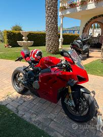 Ducati - Panigale V4s