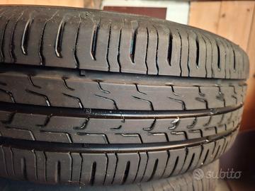 4 gomme con cerchi 185 65 R15 