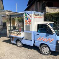 Piaggio Porter adibito a gelateria