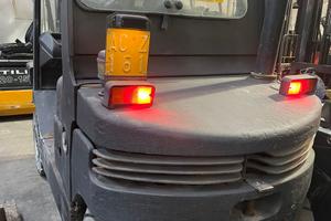 Muletto diesel targato Lugli 25q con posizionatore