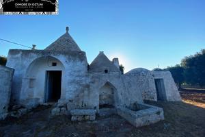 GRUPPO DI TRULLI con VISTA MARE - OSTUNI