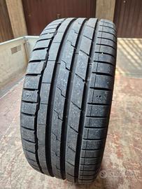 Gomme 225/40/18 estive