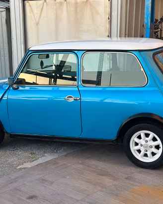 mini d'epoca in perfette condizioni