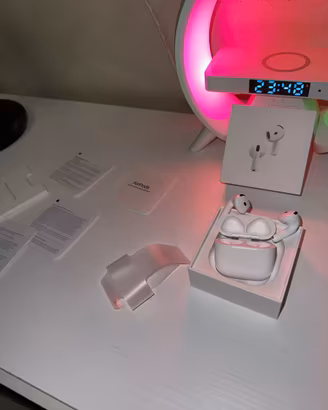 Apple AirPods 4 con (ANC)