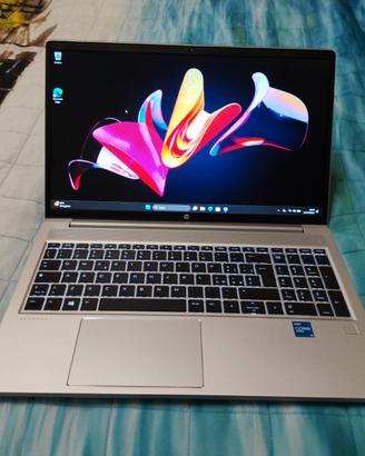 HP Probook 450G8,i5-11th,SSD 512,RAM 16gb,15.6”FHD