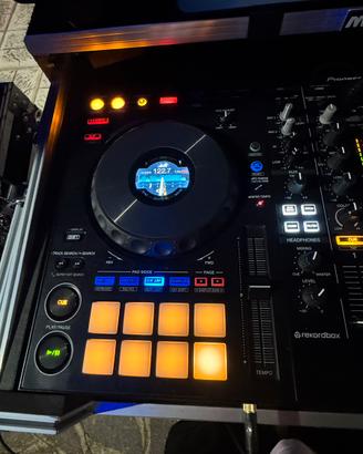 Console ddj 800 +case magma