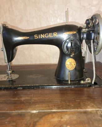 Macchina da cucire Singer d'epoca