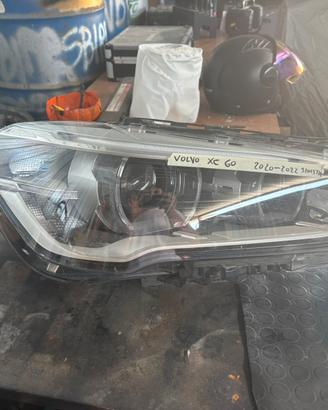 Faro sinistro BMW X1 2020-2022