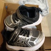 Scarpe Skechers bambino numero 20