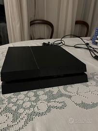 PS4 500GB + 9 Giochi Originali (senza controller)