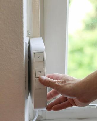 Avvolgitore per tapparelle elettrico. 