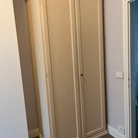 Armadio in legno pregiato per cameretta