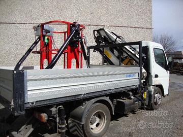 Autocarro 35q con gru DN Dall'Aglio Newcranes