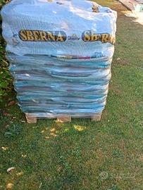 sacchi sabbia e cemento per massetto.