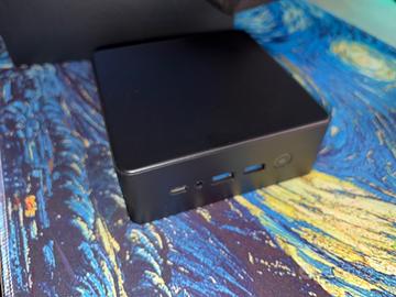 Minipc Ryzen 7 amd 7840 hs (no ram, no ssd)