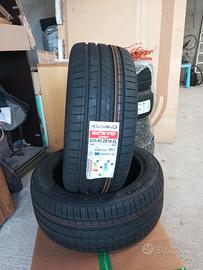 Gomme  Pneumatici  Kumho Ecsta Sport 255/45 R18 