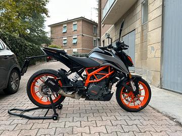 KTM Duke 390 2021