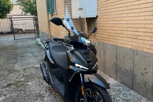 Voge SR16 125cc