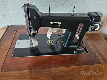 Macchina da cucire vintage