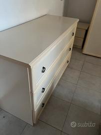 Cassettiera e comodini shabby chic