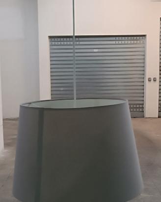 Lampadario grigio 