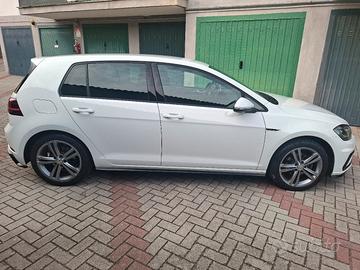 Golf 7.5 1.0 tsi Sport R-Line