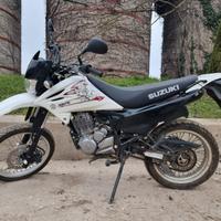 Suzuki DR 125 SM - 2012