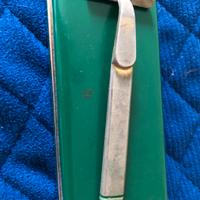 Rasoio in metallo da collezione