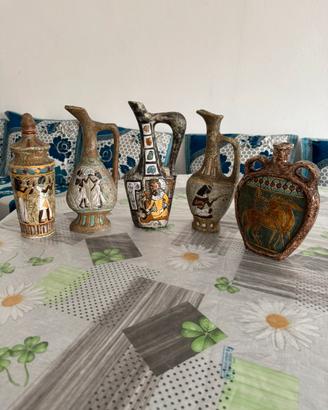 Brocche o anfore artigianali in ceramica