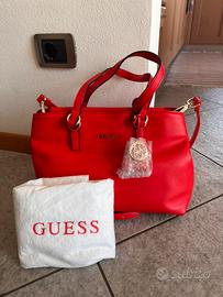 Borsa Rossa di Guess