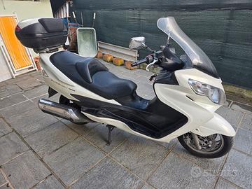 Suzuki Burgman 400 (2009)