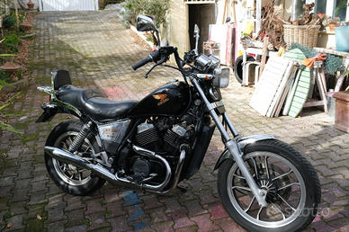 Honda vt 500 custom