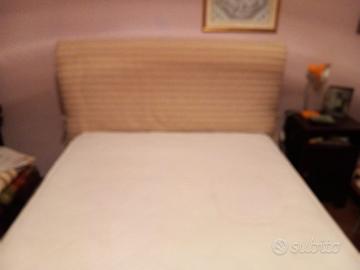 Letto contenitore con materasso.