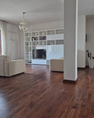 Appartamento di 136 m² con 4 locali a Terni